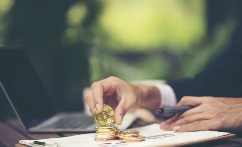 How To Make Smart Investment Decisions Easily