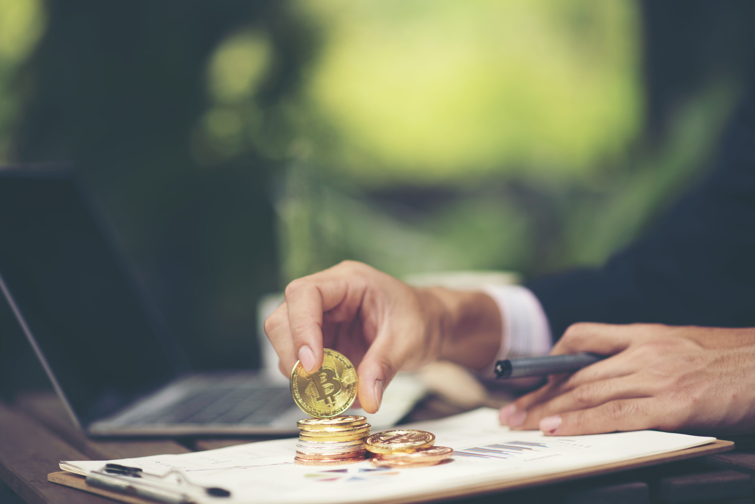 How To Make Smart Investment Decisions Easily