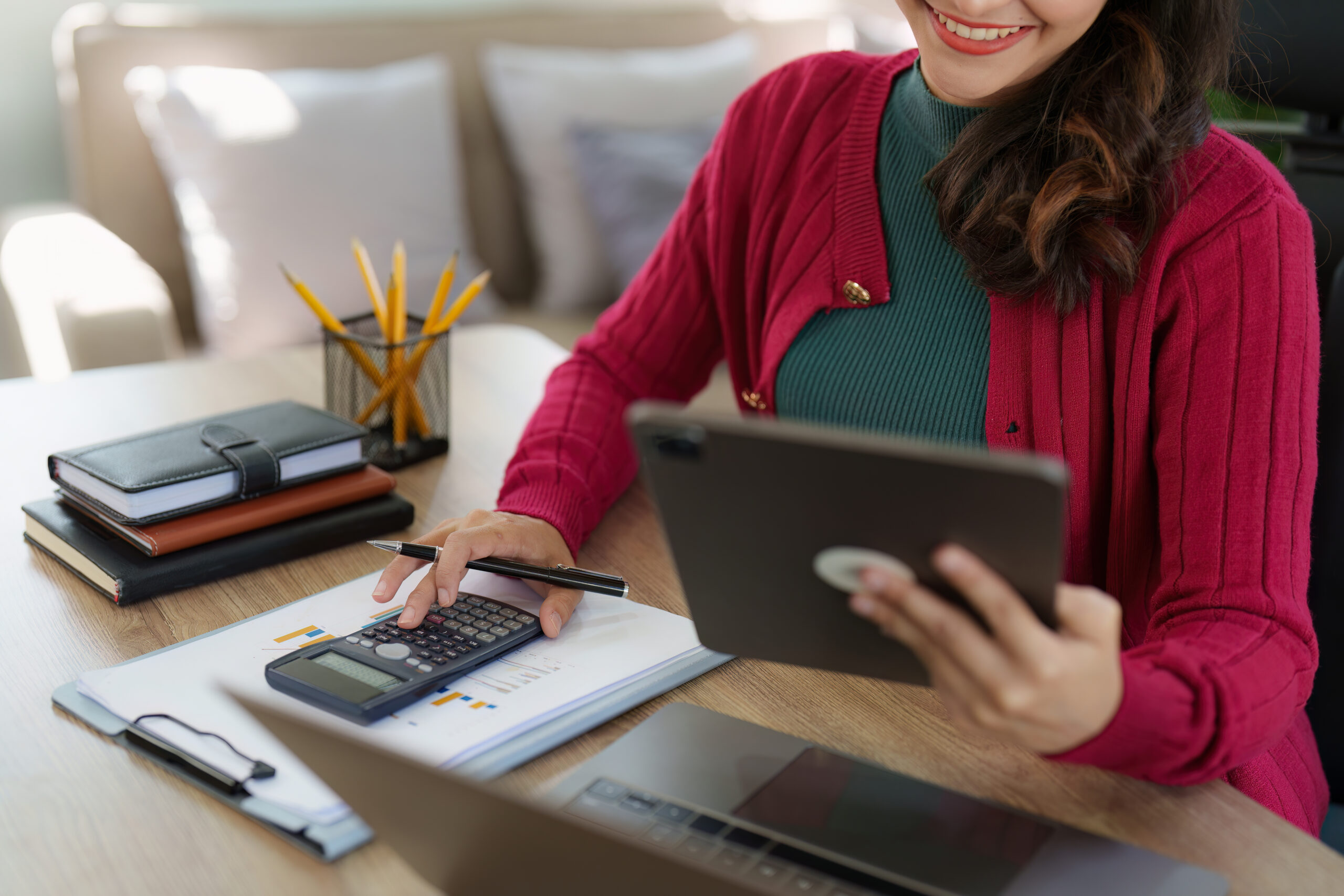 Track Spending Smartly And Take Control Of Your Finances