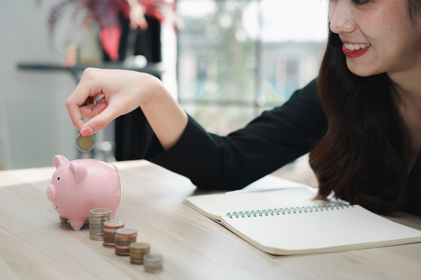 Control Your Spending With A Simple And Clear Budget Plan