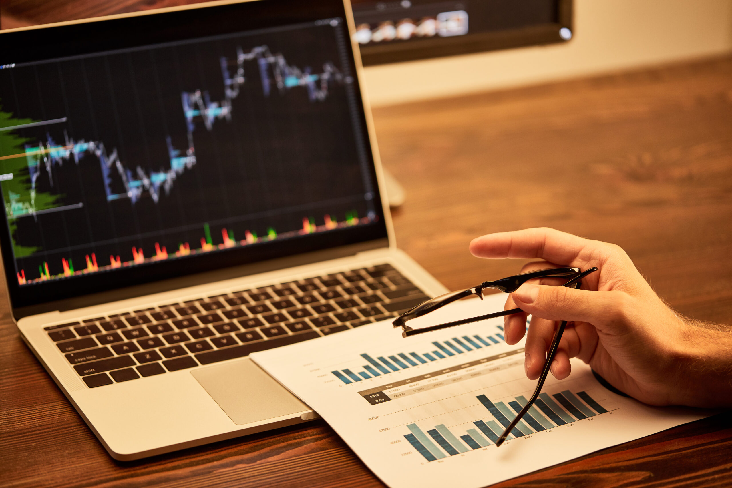 Smart Financial Moves To Grow Wealth Over Long Term