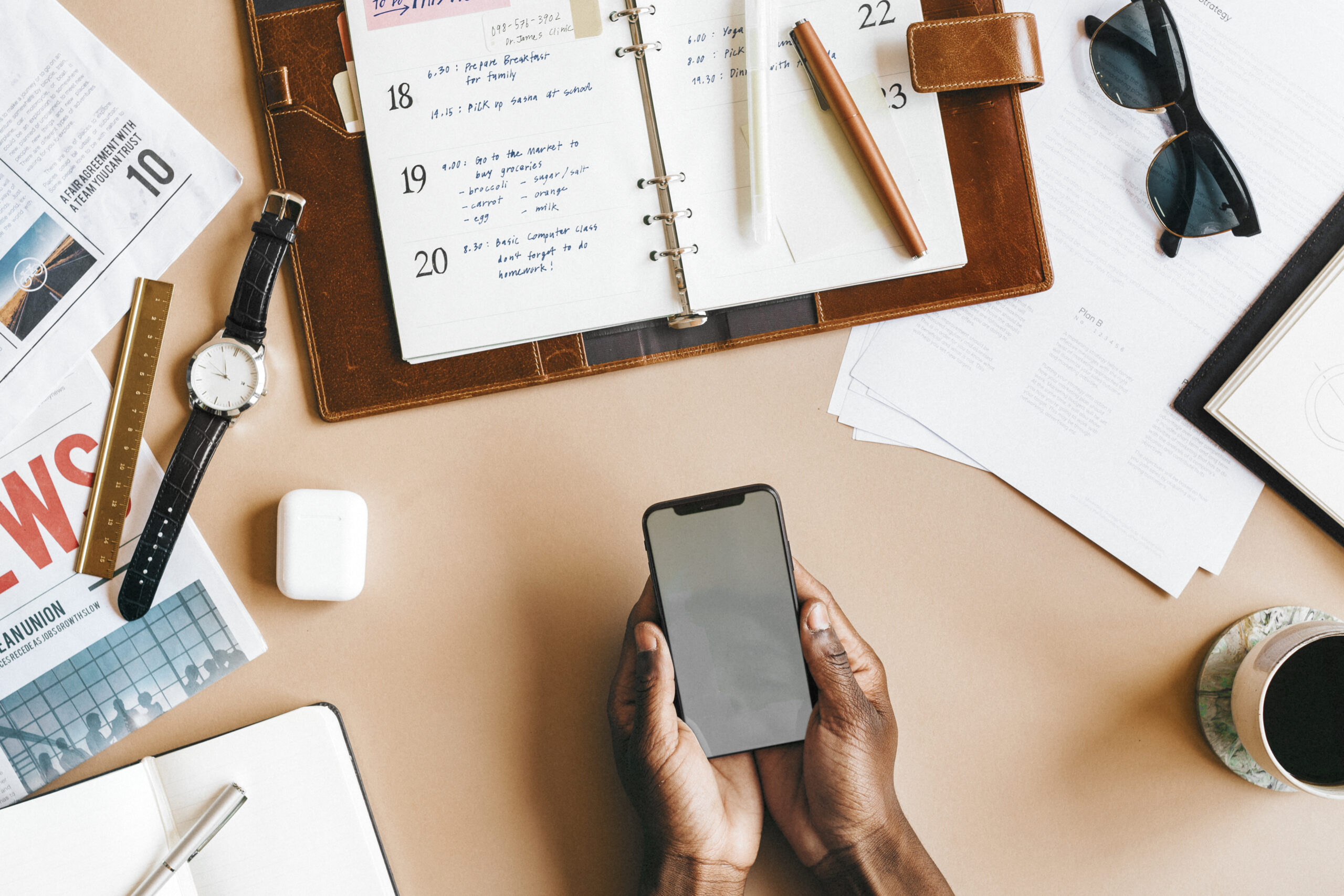 Simple Expense Tracking Habits That Improve Money Control